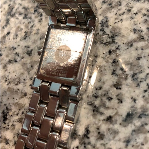 Authentic SS Raymond Weil diamond watch - Picture 8 of 11